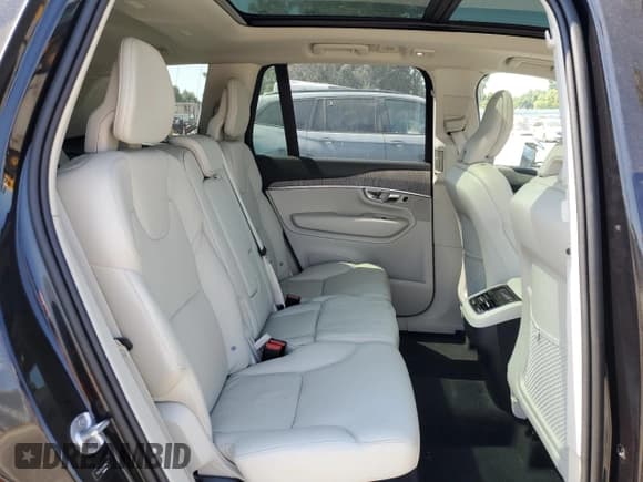 ✅ 2023 Volvo XC90 Plus • VIN: YV4L12PN3P1956727 • Lot: 63416854. Listed on Copart with 10,059 mi. Free auction sales archive from the USA and detailed vehicle history report at DreamBid. Image 11.