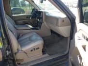 ✅ 2006 Chevrolet Suburban LS • VIN: 1GNEC16Z86J168195 • Lot: 41682417. Wystawiony na IAAI z przebiegiem 186 415 mil. Bezpłatny archiwum sprzedaży aukcyjnych z USA i szczegółowy raport historii pojazdu na DreamBid. Zdjęcie 5.