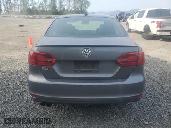 ✅ 2013 Volkswagen Jetta Autobahn • VIN: 3VW467AJ5DM248048 • Lot: 54397575. Wystawiony na Copart z przebiegiem 141 264 mil. Bezpłatny archiwum sprzedaży aukcyjnych z USA i szczegółowy raport historii pojazdu na DreamBid. Zdjęcie 6.