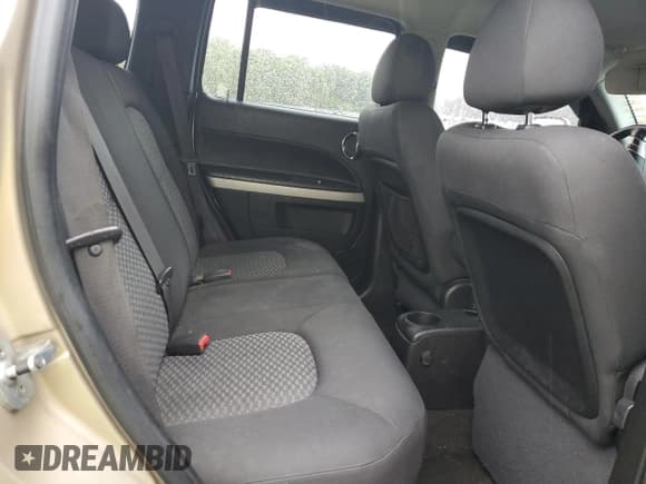 ✅ 2008 Chevrolet HHR LT • VIN: 3GNDA53P08S626776 • Lot: 56524375. Listed on Copart with 181,871 mi. Free auction sales archive from the USA and detailed vehicle history report at DreamBid. Image 10.