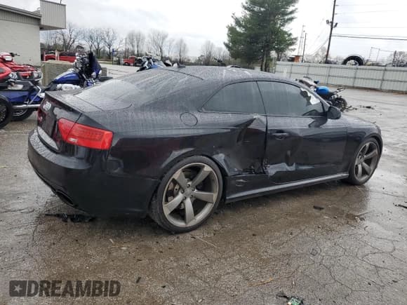 ✅ 2014 Audi RS 5 • VIN: WUAC6AFR6EA902406 • Lot: 80918504. Listed on Copart with 110,133 mi. Free auction sales archive from the USA and detailed vehicle history report at DreamBid. Image 3.