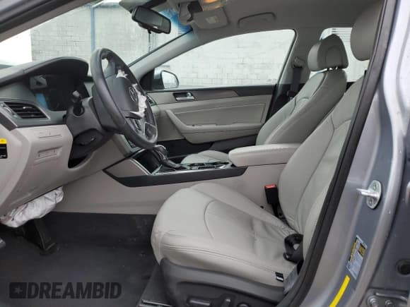 ✅ 2016 Hyundai Sonata Sport • VIN: 5NPE34AF2GH341677 • Лот: 45287813. Опубликован ранее на Copart с пробегом 74 453 миль. Бесплатный доступ к архиву аукционных продаж из США и подробный отчёт об истории автомобиля на DreamBid. Изображение 7.