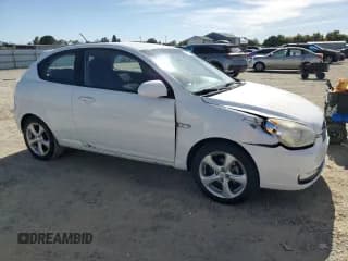 ✅ 2009 Hyundai Accent Auto SE • VIN: KMHCN36C79U131204 • Лот: 68225025. Опубликован ранее на Copart с пробегом 121 252 миль. Бесплатный доступ к архиву аукционных продаж из США и подробный отчёт об истории автомобиля на DreamBid. Изображение 4.