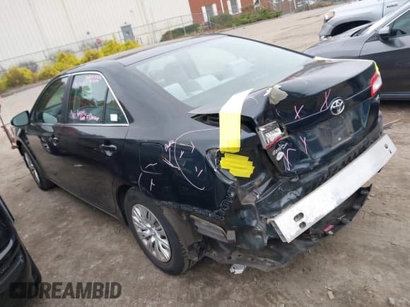 ✅ 2013 Toyota Camry SE • VIN: 4T1BF1FK8DU652932 • Lot: 43694998. Wystawiony na IAAI z przebiegiem 83 275 mil. Bezpłatny archiwum sprzedaży aukcyjnych z USA i szczegółowy raport historii pojazdu na DreamBid. Zdjęcie 3.