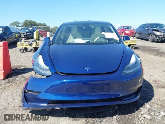 ✅ 2019 Tesla Model 3 Long Range • VIN: 5YJ3E1EB1KF454373 • Lot: 43352361. Wystawiony na IAAI z przebiegiem 53 867 mil. Bezpłatny archiwum sprzedaży aukcyjnych z USA i szczegółowy raport historii pojazdu na DreamBid. Zdjęcie 13.