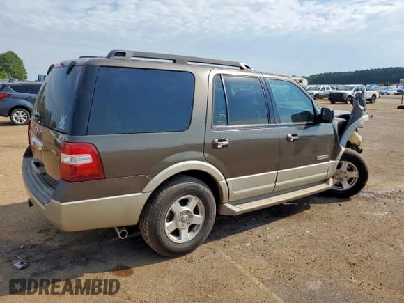 ✅ 2008 Ford Expedition Eddie Bauer • VIN: 1FMFU17528LA85533 • Лот: 70430725. Опубликован ранее на Copart с пробегом 196 300 миль. Бесплатный доступ к архиву аукционных продаж из США и подробный отчёт об истории автомобиля на DreamBid. Изображение 3.