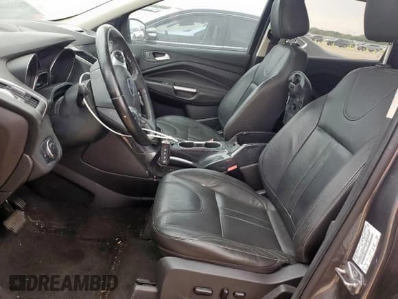 ✅ 2013 Ford Escape Titanium • VIN: 1FMCU0J95DUB82240 • Lot: 92875805. Listed on Copart with 177,686 mi. Free auction sales archive from the USA and detailed vehicle history report at DreamBid. Image 7.