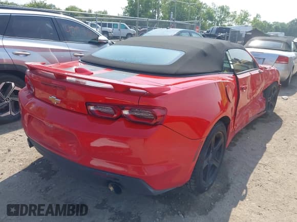 ✅ 2021 Chevrolet Camaro 1LT • VIN: 1G1FB3DS7M0102976 • Lot: 42936629. Wystawiony na IAAI z przebiegiem 68 360 mil. Bezpłatny archiwum sprzedaży aukcyjnych z USA i szczegółowy raport historii pojazdu na DreamBid. Zdjęcie 4.