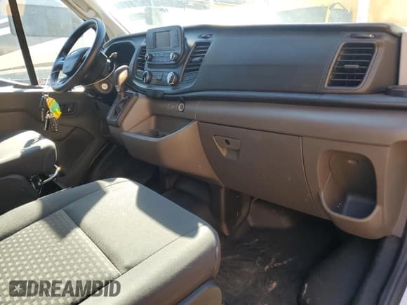 ✅ 2024 Ford Transit Cargo • VIN: 1FTBR1Y80RKA59940 • Lot: 85955585. Listed on Copart with Not provided. Free auction sales archive from the USA and detailed vehicle history report at DreamBid. Image 8.