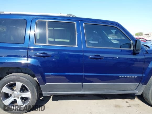 ✅ 2017 Jeep Patriot High Altitude • VIN: 1C4NJRFBXHD135393 • Lot: 42003911. Listed on IAAI with 110,901 mi. Free auction sales archive from the USA and detailed vehicle history report at DreamBid. Image 13.