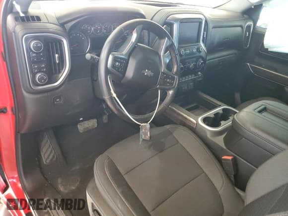 ✅ 2021 Chevrolet Silverado 1500 LT Trail Boss • VIN: 1GCPYFED4MZ244192 • Lot: 86671435. Wystawiony na Copart z przebiegiem Nie podano. Bezpłatny archiwum sprzedaży aukcyjnych z USA i szczegółowy raport historii pojazdu na DreamBid. Zdjęcie 8.