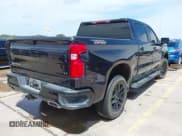 ✅ 2023 Chevrolet Silverado 1500 LT Trail Boss • VIN: 3GCUDFED3PG196963 • Lot: 42379114. Wystawiony na IAAI z przebiegiem 70 043 mil. Bezpłatny archiwum sprzedaży aukcyjnych z USA i szczegółowy raport historii pojazdu na DreamBid. Zdjęcie 4.