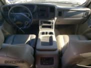 ✅ 2006 Chevrolet Suburban LT • VIN: 1GNEC16Z36J167536 • Лот: 85601924. Опубликован ранее на Copart с пробегом Не указан. Бесплатный доступ к архиву аукционных продаж из США и подробный отчёт об истории автомобиля на DreamBid. Изображение 8.