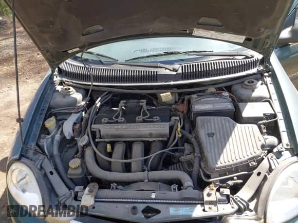 2000 Dodge Neon Highline z VIN 1B3ES46C1YD608463, wystawiony jako IAAI lot #41887975 z przebiegiem 149 553 mil mil oraz . Historia ofert i sprzedaży dostępna na DreamBid. Obrazek 10.