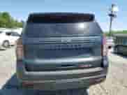 ✅ 2021 Chevrolet Suburban RST • VIN: 1GNSCEKD0MR402865 • Lot: 52984115. Wystawiony na Copart z przebiegiem 70 931 mil. Bezpłatny archiwum sprzedaży aukcyjnych z USA i szczegółowy raport historii pojazdu na DreamBid. Zdjęcie 6.