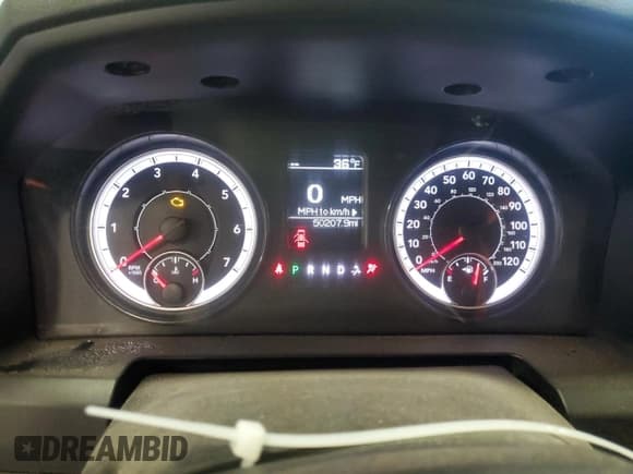 ✅ 2022 Ram 1500 Express • VIN: 1C6RR7FT7NS199803 • Lot: 88124875. Wystawiony na Copart z przebiegiem 50 207 mil. Bezpłatny archiwum sprzedaży aukcyjnych z USA i szczegółowy raport historii pojazdu na DreamBid. Zdjęcie 9.