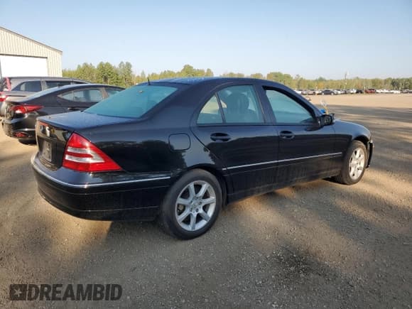 ✅ 2006 Mercedes-Benz C 280 Luxury • VIN: WDBRF54J96F745713 • Лот: 70890424. Опубликован ранее на Copart с пробегом 44 335 миль. Бесплатный доступ к архиву аукционных продаж из США и подробный отчёт об истории автомобиля на DreamBid. Изображение 3.
