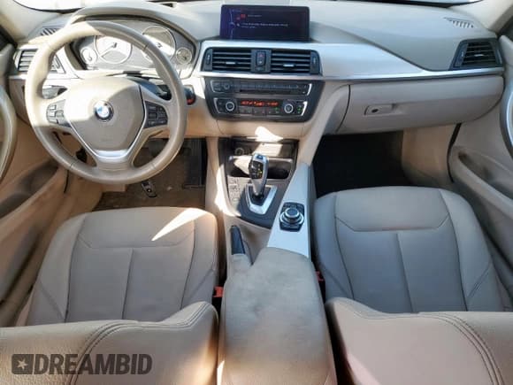 ✅ 2012 BMW 3 Series 328i • VIN: WBA3A5G50CNP16717 • Lot: 82422635. Listed on Copart with 102,603 mi. Free auction sales archive from the USA and detailed vehicle history report at DreamBid. Image 8.