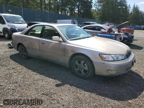 ✅ 1998 Lexus ES 300 • VIN: JT8BF28G3W5048722 • Lot: 56259625. Listed on Copart with 261,945 mi. Free auction sales archive from the USA and detailed vehicle history report at DreamBid. Image 4.