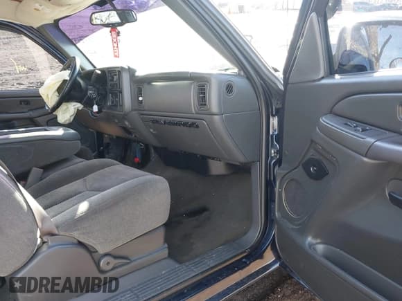 ✅ 2007 Chevrolet Silverado 1500 Work Truck • VIN: 1GCEK19Z37E154898 • Lot: 41125458. Listed on IAAI with 155,253 mi. Free auction sales archive from the USA and detailed vehicle history report at DreamBid. Image 5.