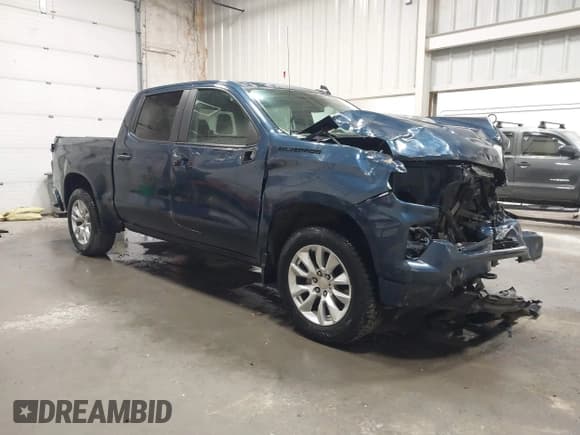 ✅ 2023 Chevrolet Silverado 1500 Custom • VIN: 1GCPABEK0PZ155669 • Lot: 42191863. Wystawiony na IAAI z przebiegiem 53 363 mil. Bezpłatny archiwum sprzedaży aukcyjnych z USA i szczegółowy raport historii pojazdu na DreamBid. Zdjęcie 1.