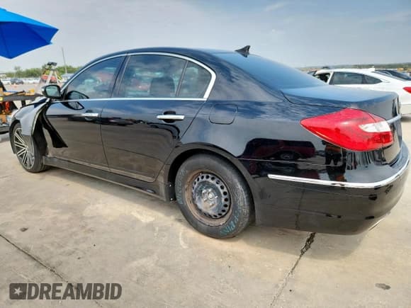 ✅ 2012 Hyundai Genesis 3.8L • VIN: KMHGC4DD0CU200735 • Лот: 70195395. Опубликован ранее на Copart с пробегом 124 954 миль. Бесплатный доступ к архиву аукционных продаж из США и подробный отчёт об истории автомобиля на DreamBid. Изображение 2.