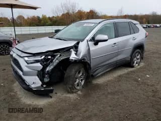 ✅ 2025 Toyota RAV4 XLE • VIN: 2T3P1RFV8SC518800 • Lot: 85885445. Wystawiony na Copart z przebiegiem Nie podano. Bezpłatny archiwum sprzedaży aukcyjnych z USA i szczegółowy raport historii pojazdu na DreamBid. Zdjęcie 1.