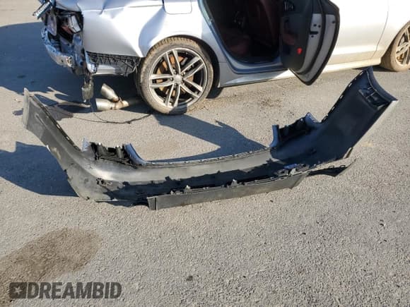 ✅ 2016 Audi S6 Prestige • VIN: WAUH2AFC1GN151508 • Лот: 46360404. Опубликован ранее на Copart с пробегом 74 464 миль. Бесплатный доступ к архиву аукционных продаж из США и подробный отчёт об истории автомобиля на DreamBid. Изображение 12.