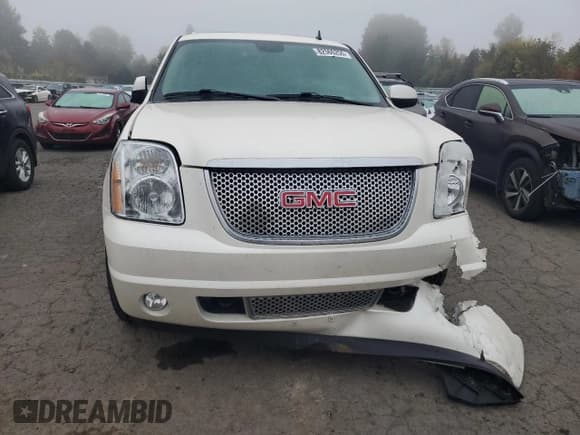 ✅ 2009 GMC Yukon Denali • VIN: 1GKFK03209R300541 • Лот: 82566255. Опубликован ранее на Copart с пробегом 102 401 миль. Бесплатный доступ к архиву аукционных продаж из США и подробный отчёт об истории автомобиля на DreamBid. Изображение 5.