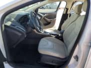 ✅ 2016 Ford Focus Titanium • VIN: 1FADP3J21GL230515 • Лот: 85524355. Опубликован ранее на Copart с пробегом 62 041 миль. Бесплатный доступ к архиву аукционных продаж из США и подробный отчёт об истории автомобиля на DreamBid. Изображение 7.