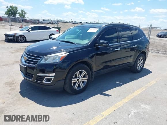 ✅ 2016 Chevrolet Traverse LT • VIN: 1GNKVGKD5GJ309090 • Lot: 42624463. Wystawiony na IAAI z przebiegiem 209 867 mil. Bezpłatny archiwum sprzedaży aukcyjnych z USA i szczegółowy raport historii pojazdu na DreamBid. Zdjęcie 2.
