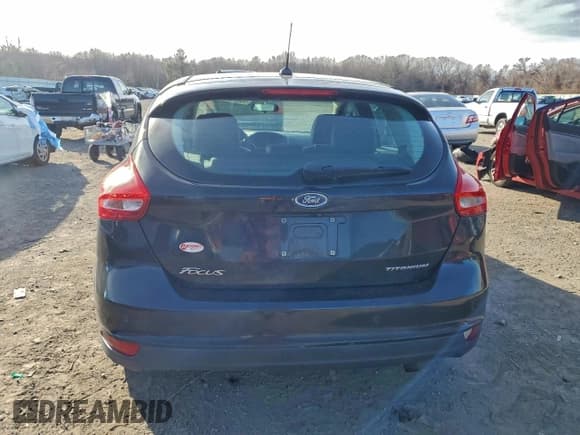 ✅ 2015 Ford Focus Titanium • VIN: 1FADP3N27FL235033 • Lot: 95573645. Wystawiony na Copart z przebiegiem 158 138 mil. Bezpłatny archiwum sprzedaży aukcyjnych z USA i szczegółowy raport historii pojazdu na DreamBid. Zdjęcie 6.
