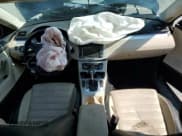 ✅ 2010 Volkswagen CC Sport • VIN: WVWMN7ANXAE556682 • Lot: 66603635. Listed on Copart with 177,622 mi. Free auction sales archive from the USA and detailed vehicle history report at DreamBid. Image 8.