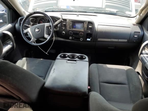 ✅ 2009 Chevrolet Silverado 2500HD LT • VIN: 1GCHK59609E147274 • Лот: 64081575. Опубликован ранее на Copart с пробегом 271 392 миль. Бесплатный доступ к архиву аукционных продаж из США и подробный отчёт об истории автомобиля на DreamBid. Изображение 8.