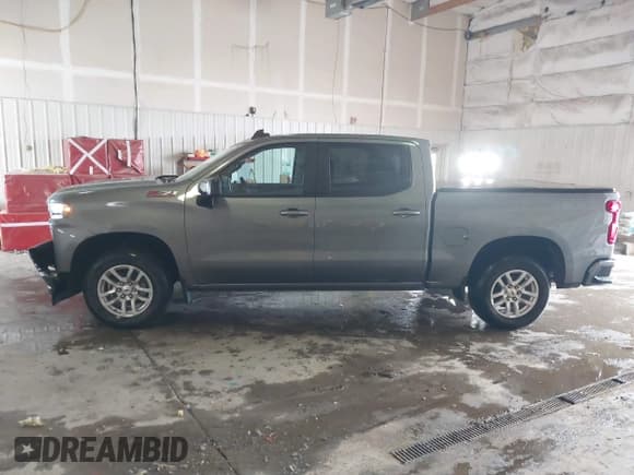 ✅ 2020 Chevrolet Silverado 1500 RST • VIN: 3GCUYEED2LG221036 • Lot: 42337591. Wystawiony na IAAI z przebiegiem 97 512 mil. Bezpłatny archiwum sprzedaży aukcyjnych z USA i szczegółowy raport historii pojazdu na DreamBid. Zdjęcie 15.