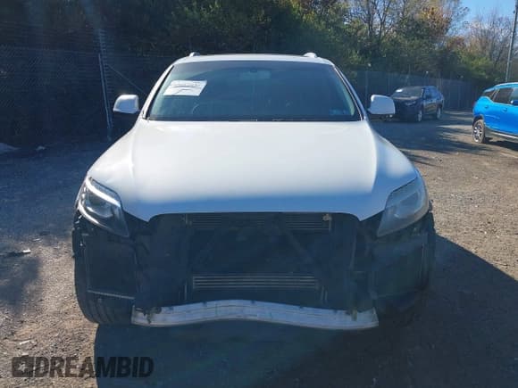 ✅ 2015 Audi Q7 Premium Plus • VIN: WA1LGAFE5FD011623 • Lot: 43612935. Wystawiony na IAAI z przebiegiem 158 028 mil. Bezpłatny archiwum sprzedaży aukcyjnych z USA i szczegółowy raport historii pojazdu na DreamBid. Zdjęcie 13.