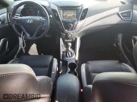 ✅ 2016 Hyundai Veloster Turbo • VIN: KMHTC6AE3GU287866 • Lot: 73786634. Wystawiony na Copart z przebiegiem 81 577 mil. Bezpłatny archiwum sprzedaży aukcyjnych z USA i szczegółowy raport historii pojazdu na DreamBid. Zdjęcie 8.