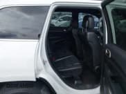 ✅ 2018 Jeep Grand Cherokee High Altitude • VIN: 1C4RJECG3JC512958 • Lot: 43320170. Wystawiony na IAAI z przebiegiem 62 823 mil. Bezpłatny archiwum sprzedaży aukcyjnych z USA i szczegółowy raport historii pojazdu na DreamBid. Zdjęcie 8.