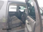 ✅ 2010 Chevrolet Suburban LS • VIN: 1GNUCHE07AR213838 • Lot: 42523274. Listed on IAAI with 251,109 mi. Free auction sales archive from the USA and detailed vehicle history report at DreamBid. Image 8.