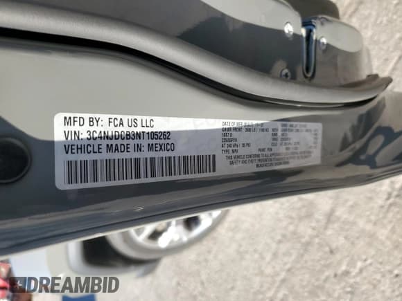 ✅ 2022 Jeep Compass Limited • VIN: 3C4NJDCB3NT105262 • Lot: 82338745. Wystawiony na Copart z przebiegiem 32 577 mil. Bezpłatny archiwum sprzedaży aukcyjnych z USA i szczegółowy raport historii pojazdu na DreamBid. Zdjęcie 13.