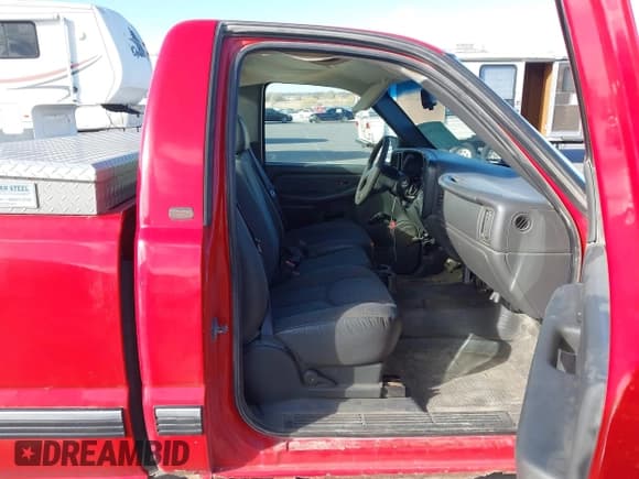 ✅ 2003 Chevrolet Silverado 1500 LS • VIN: 1GCEC14XX3Z323448 • Lot: 43651593. Listed on IAAI with 280,460 mi. Free auction sales archive from the USA and detailed vehicle history report at DreamBid. Image 5.