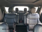 ✅ 2021 Ford Explorer ST • VIN: 1FM5K8GC3MGC32342 • Lot: 81553155. Wystawiony na Copart z przebiegiem 60 297 mil. Bezpłatny archiwum sprzedaży aukcyjnych z USA i szczegółowy raport historii pojazdu na DreamBid. Zdjęcie 10.