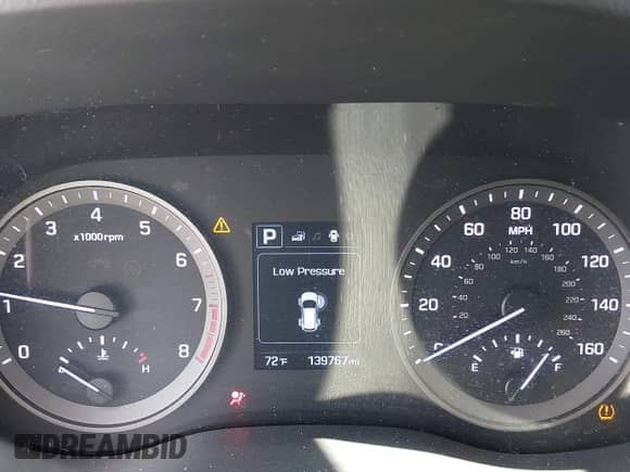 2017 Hyundai Tucson Sport with VIN KM8J33A20HU504559, listed as a IAAI auction lot 42003765 with 139,767 mi miles and . Bid and sale history available at DreamBid. Image 7.