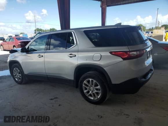 2020 Chevrolet Traverse LS z VIN 1GNERLKW2LJ261358, wystawiony jako Copart lot #77149434 z przebiegiem 49 183 mil mil oraz Nie do naprawy • Non repairable. Historia ofert i sprzedaży dostępna na DreamBid. Obrazek 2.