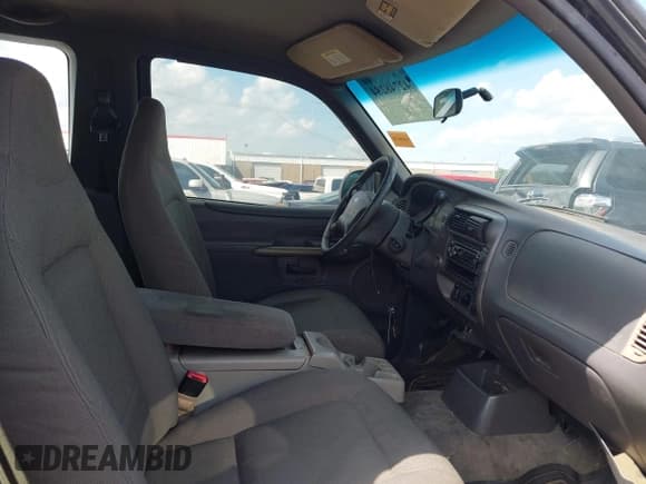 ✅ 2001 Ford Explorer Sport • VIN: 1FMYU60E81UA40127 • Лот: 42748284. Опубликован ранее на IAAI с пробегом 226 373 миль. Бесплатный доступ к архиву аукционных продаж из США и подробный отчёт об истории автомобиля на DreamBid. Изображение 5.