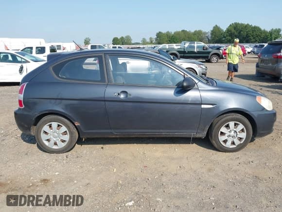✅ 2007 Hyundai Accent GS • VIN: KMHCM36C47U054291 • Лот: 43162074. Опубликован ранее на IAAI с пробегом 241 726 миль. Бесплатный доступ к архиву аукционных продаж из США и подробный отчёт об истории автомобиля на DreamBid. Изображение 13.