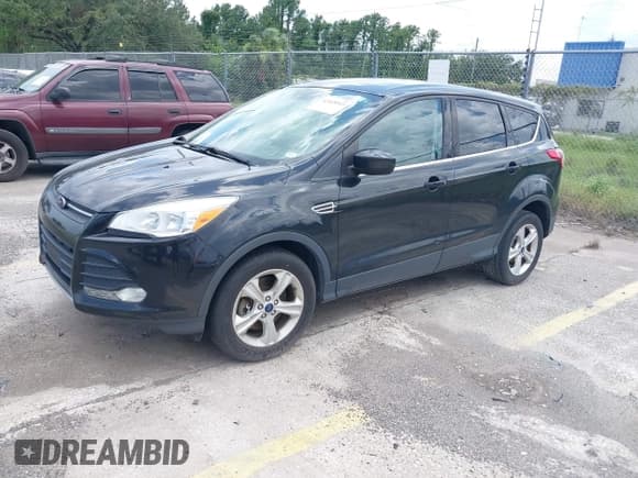 ✅ 2014 Ford Escape SE • VIN: 1FMCU9GX5EUC64187 • Lot: 42468943. Wystawiony na IAAI z przebiegiem 134 209 mil. Bezpłatny archiwum sprzedaży aukcyjnych z USA i szczegółowy raport historii pojazdu na DreamBid. Zdjęcie 2.