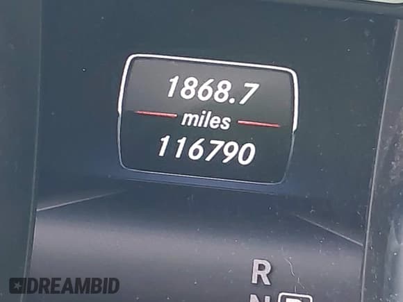 ✅ 2015 Mercedes-Benz GLA 250 • VIN: WDCTG4GB0FJ061188 • Lot: 43382360. Wystawiony na IAAI z przebiegiem 116 790 mil. Bezpłatny archiwum sprzedaży aukcyjnych z USA i szczegółowy raport historii pojazdu na DreamBid. Zdjęcie 15.