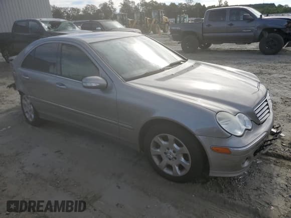 ✅ 2006 Mercedes-Benz C 280 Luxury • VIN: WDBRF54H16A882008 • Lot: 70201484. Wystawiony na Copart z przebiegiem 100 294 mil. Bezpłatny archiwum sprzedaży aukcyjnych z USA i szczegółowy raport historii pojazdu na DreamBid. Zdjęcie 4.