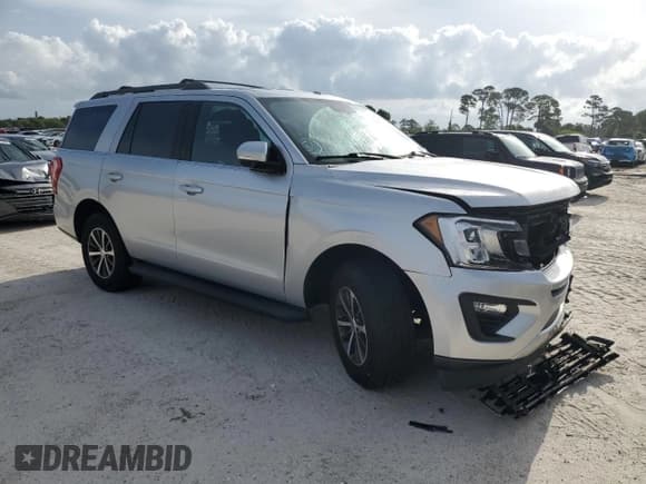 ✅ 2018 Ford Expedition XLT • VIN: 1FMJU1HT7JEA27371 • Lot: 49544585. Listed on Copart with 81,151 mi. Free auction sales archive from the USA and detailed vehicle history report at DreamBid. Image 4.
